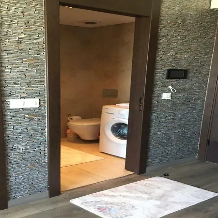 Luxury Residance 5 Min To Metro 伊斯坦布尔