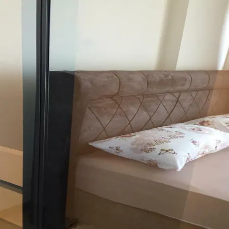 Apartment Luxury Residance 5 Min To Metro Istanbul